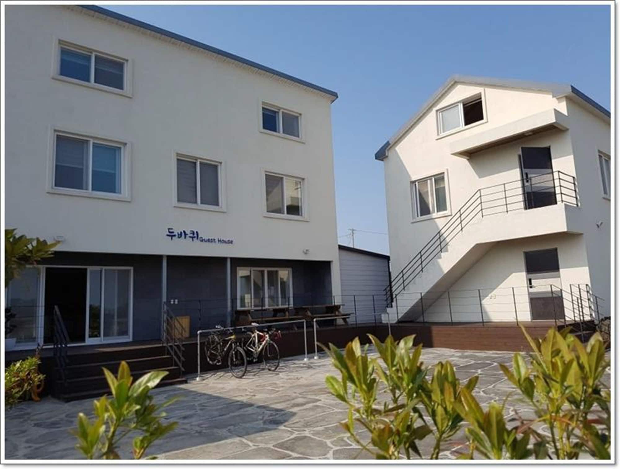 Two Wheels Guest House Согвипхо Экстерьер фото